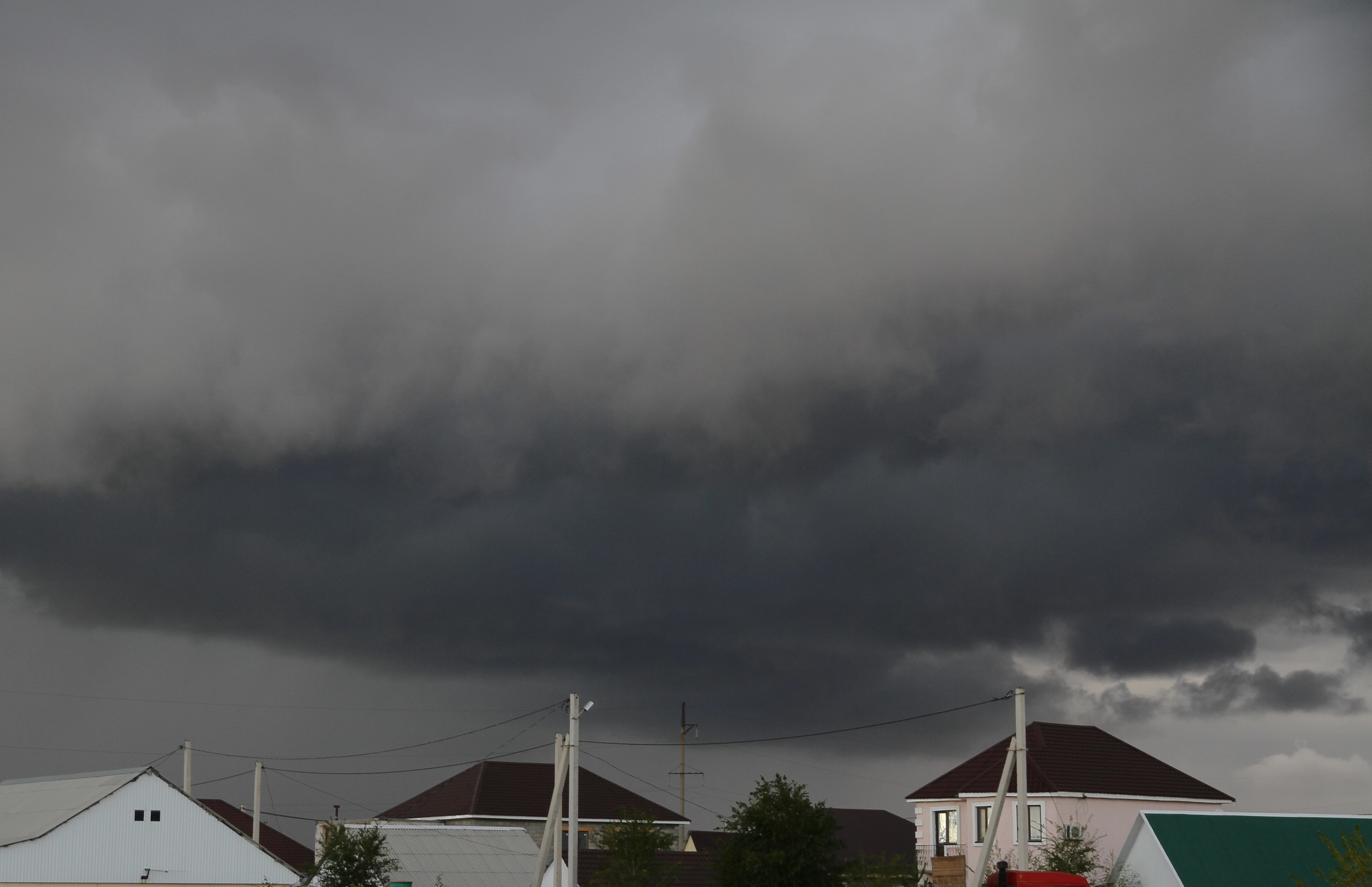 Сильный ветер ожидается на западе Казахстана 2 августа